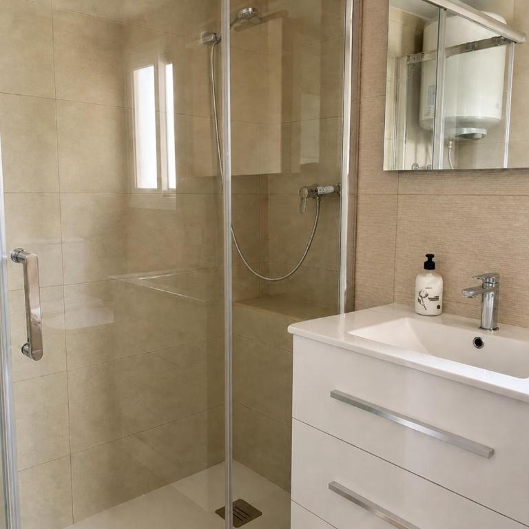 Apartamento frente al mar en Calpe con parking para 4 personas - Apartamento de 2 dormitorios - 14