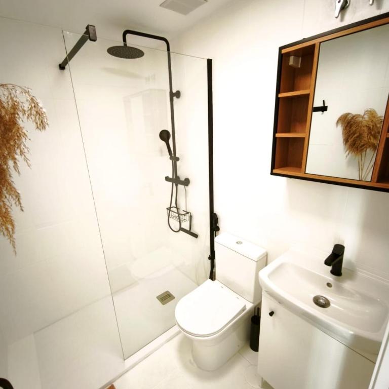 Bungalow con Encanto - Two-Bedroom Apartment - 13