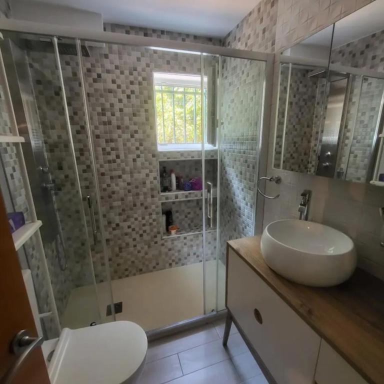 Cozy Apartment near City Center - One-Bedroom Apartment - 10