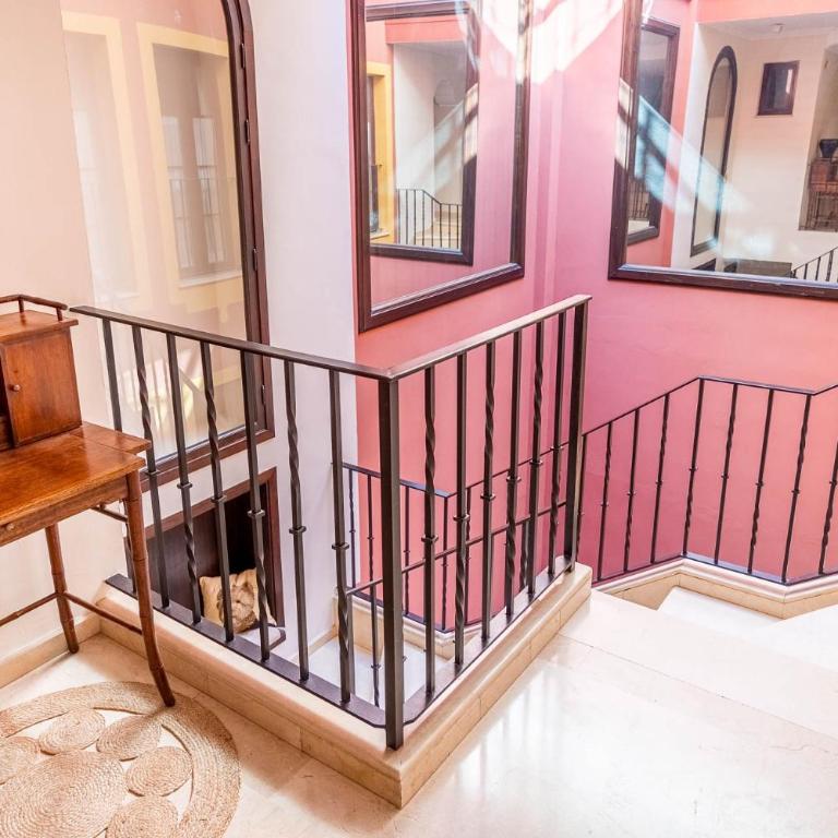 CASA PALACIO SXVIII CON PISCINA en centro histórico de SEVILLA - Villa - 93
