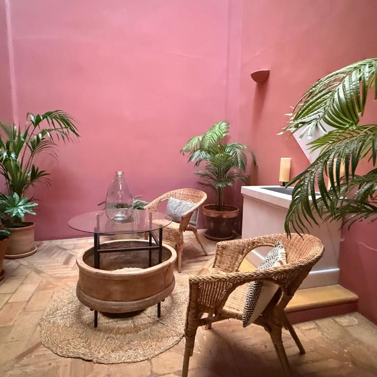 CASA PALACIO SXVIII CON PISCINA en centro histórico de SEVILLA - Villa - 98