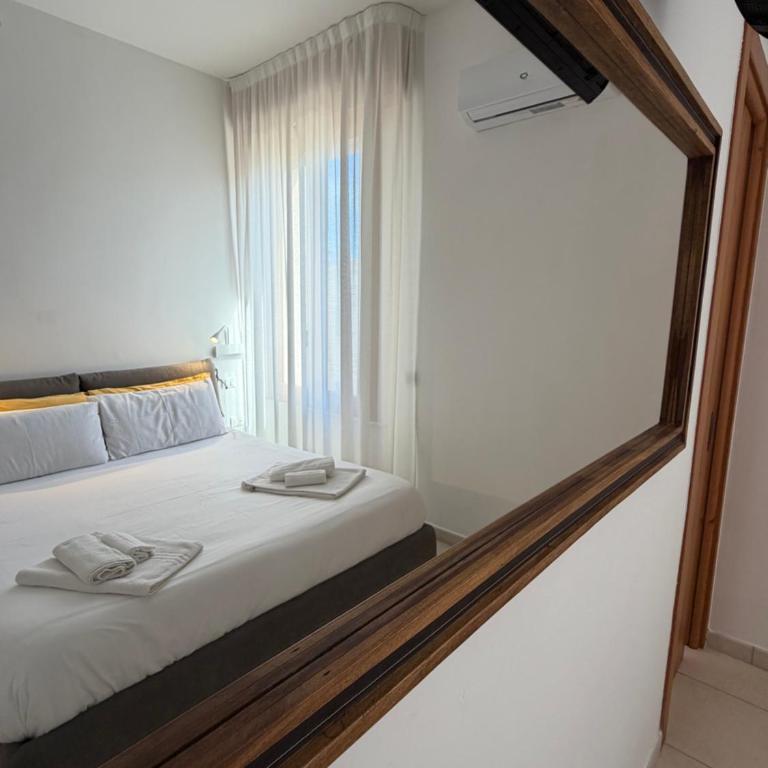 Ippolita Palace LUXURY SUITES - Suite Deluxe con Vasca Idromassaggio - 16