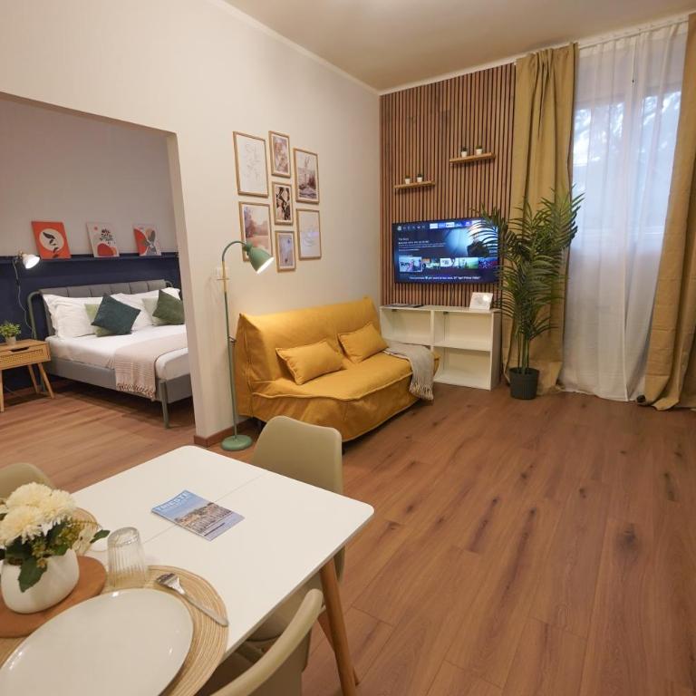 Avenue Home Rooms & Apartments - One-Bedroom Apartment - 2