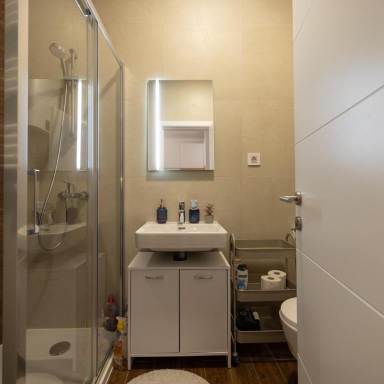 Liman 5 Riverside 209 i 109 with Free Private Parking - Apartman s 1 Spavaćom Sobom i Terasom - 22