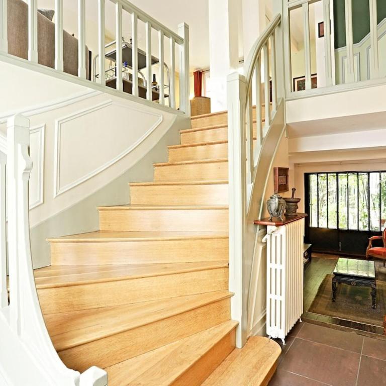 My Beautiful House With a Garden in Paris - Two-Bedroom Apartment - 17