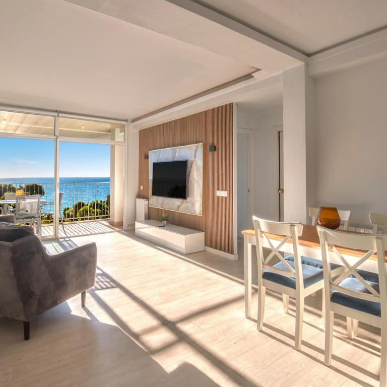 Encantador Piso en Primera Linea de Mar - Apartamento de 2 dormitorios - 4