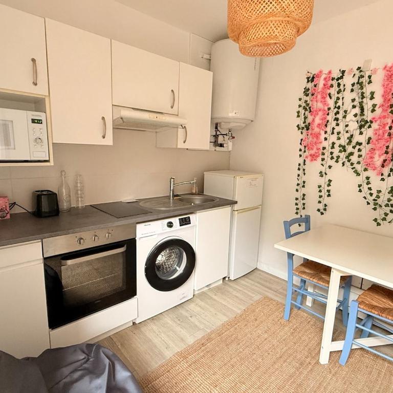 Appartement T2 avec cour hypercentre proche mer - Appartamento con 1 Camera da Letto - 12