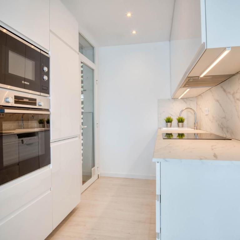 Encantador Piso en Primera Linea de Mar - Apartamento de 2 dormitorios - 2