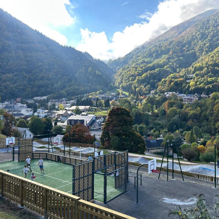 L'estive Des 100 Lacs, Piscine, Spa - Two-Bedroom Deluxe Apartment with Balcony - 15