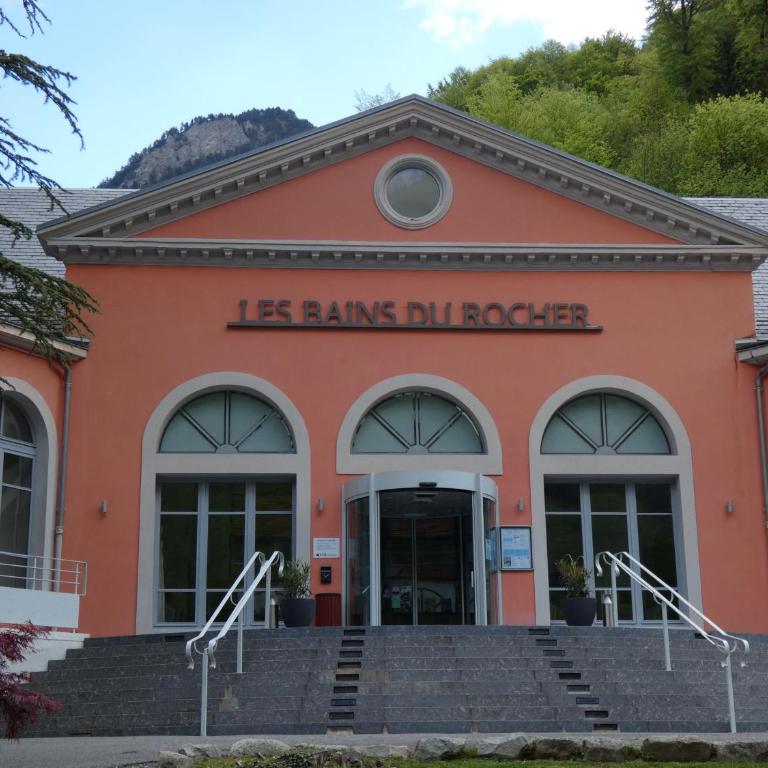 L'estive Des 100 Lacs, Piscine, Spa - Two-Bedroom Deluxe Apartment with Balcony - 24