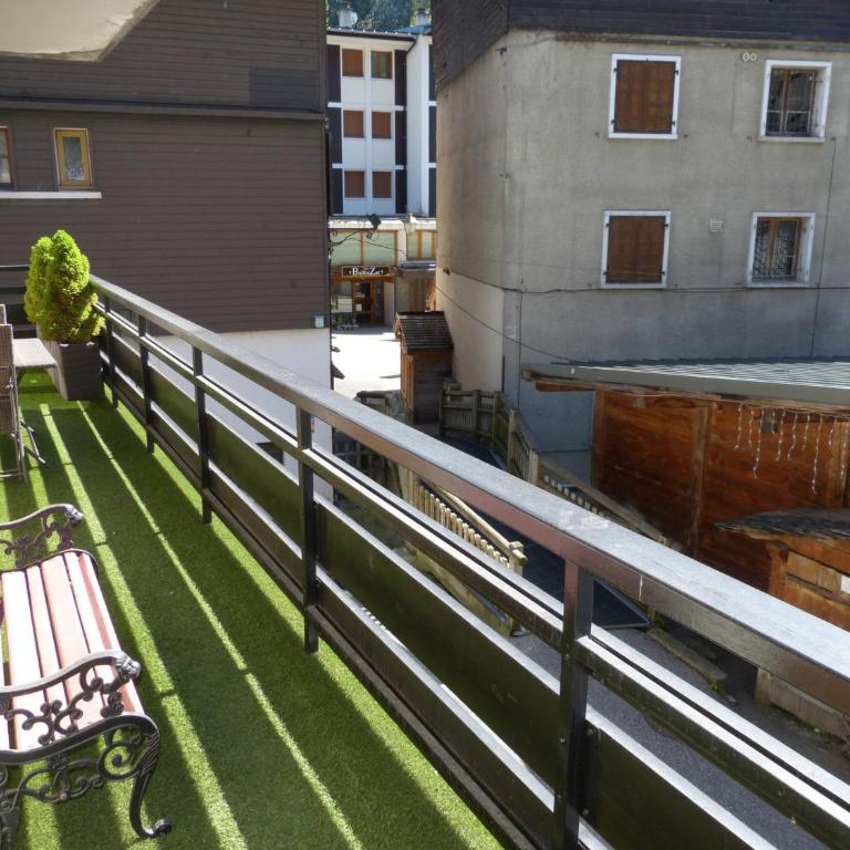 Appartement cosy proche commerce, centre station, garage inclus, animaux admis - FR-1-304-93 - Appartement (5 Adultes) - 11