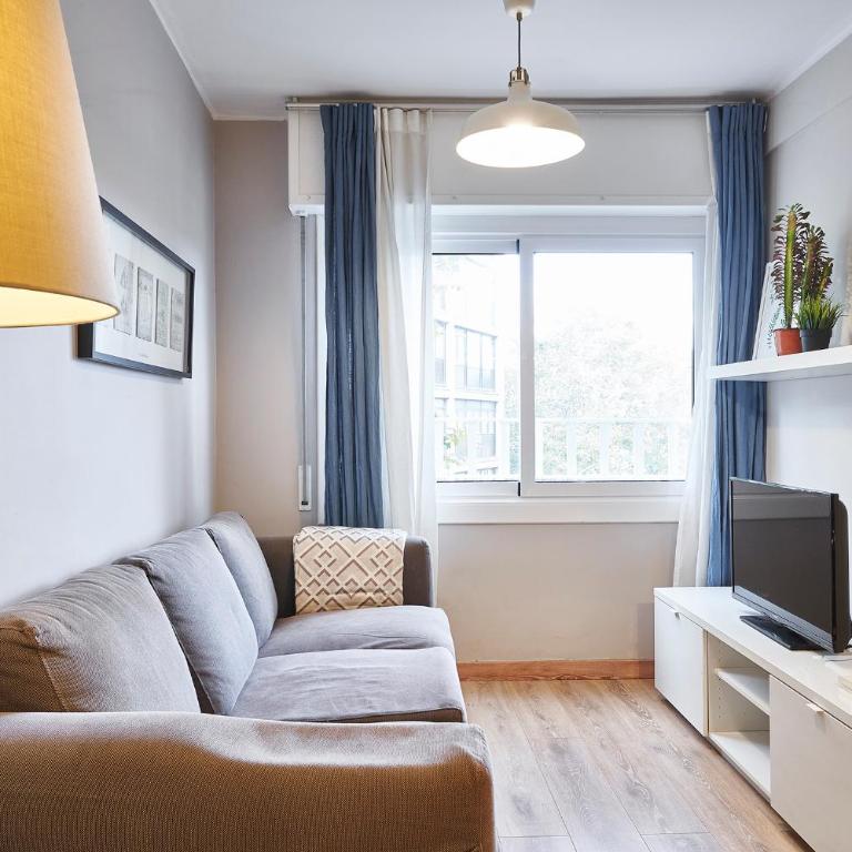 BeBarceloner Sant Marti Apartments - Three-Bedroom Apartment - 3