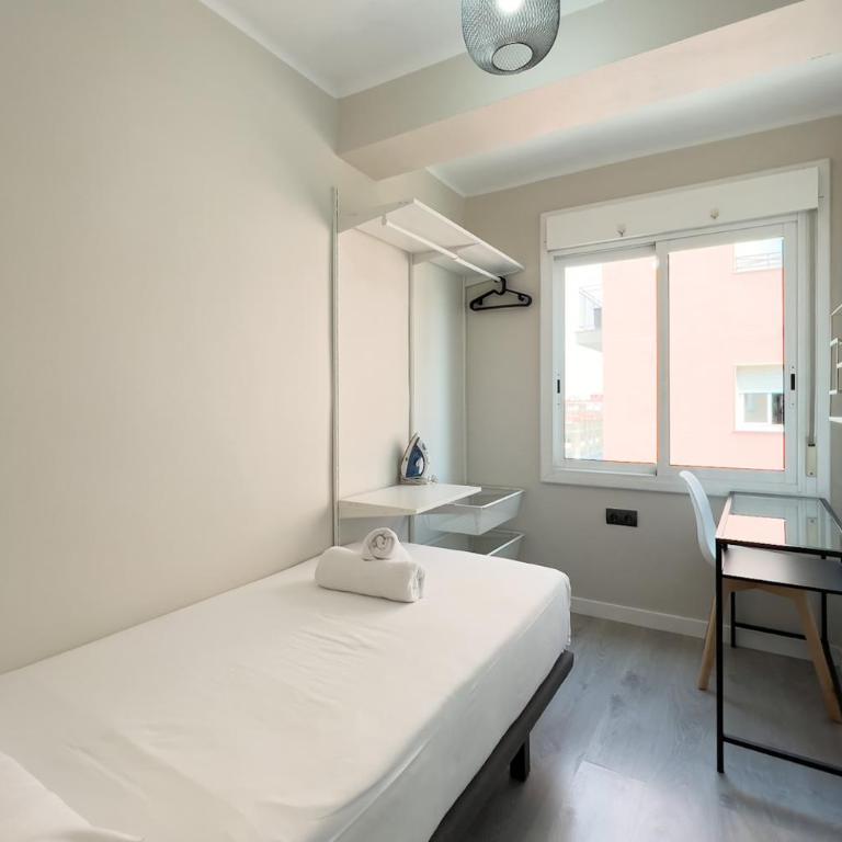 BeBarceloner Sant Marti Apartments - Three-Bedroom Apartment - 18