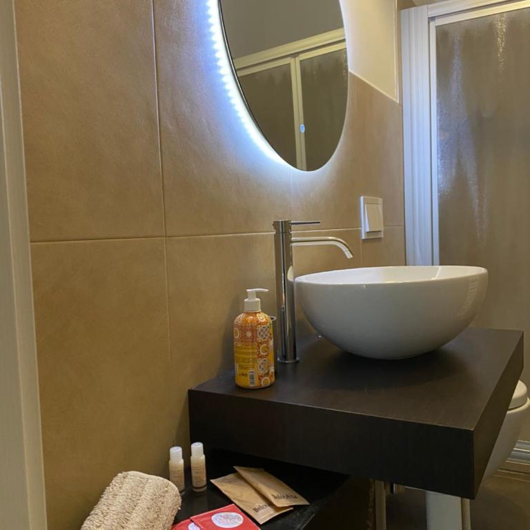 LM Central House - Appartamento con 2 Camere da Letto - 11