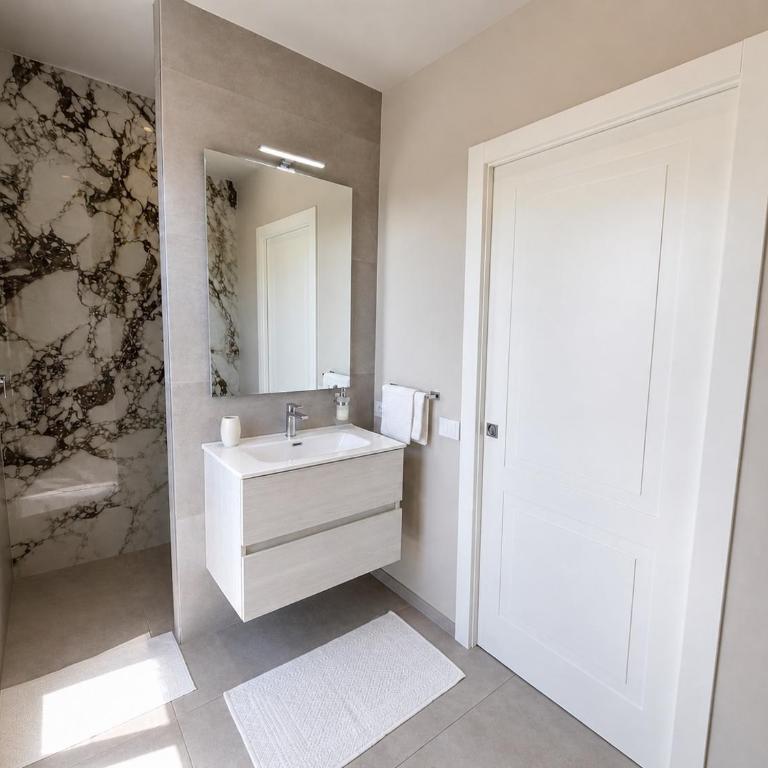 Villa Elena - Camera Matrimoniale con Bagno Privato - 4