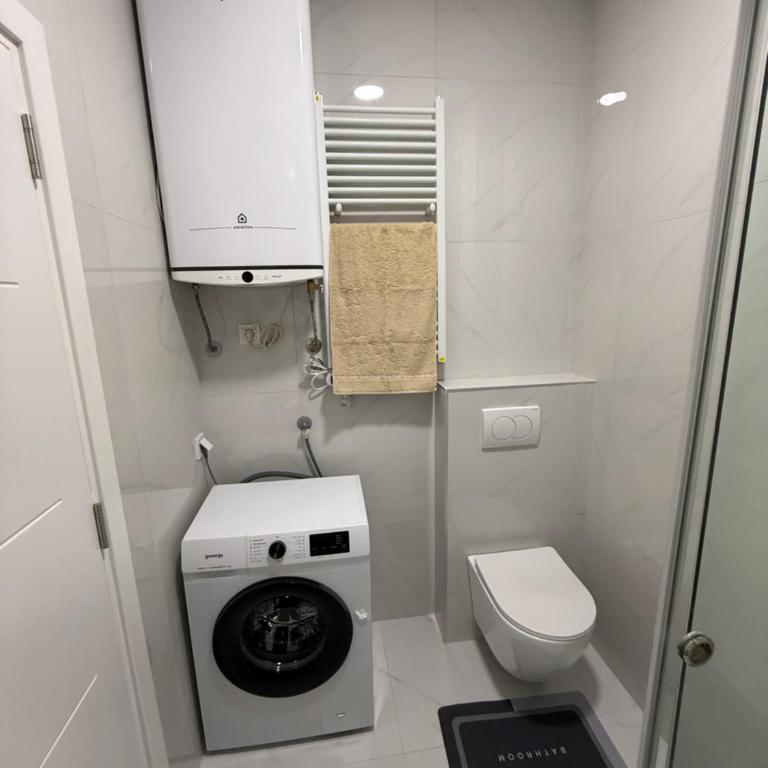 Blaze Apartment Budva - One-Bedroom Apartment - 13