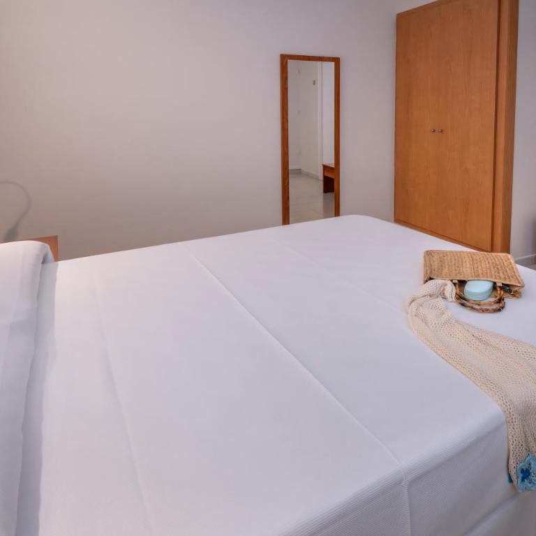 Hotel GHT Simeon - Habitación Doble con balcón - 1 o 2 camas - 4