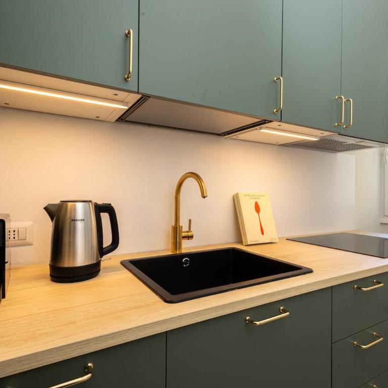 Studio 35 Design and character in the heart of Como - Appartamento Standard - 5