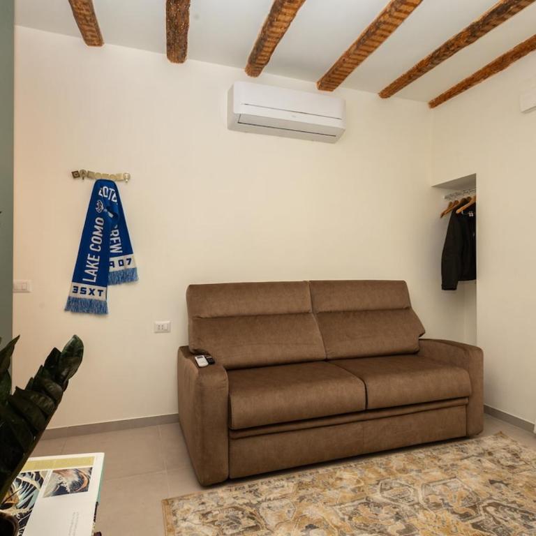 Studio 35 Design and character in the heart of Como - Appartamento Standard - 6