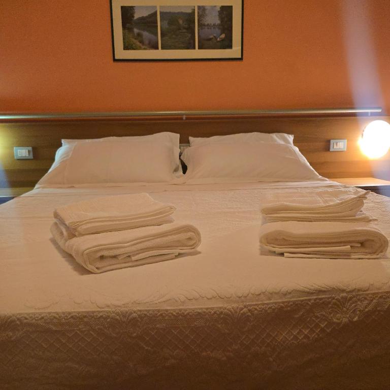 Cavour rooms - Camera Matrimoniale - 4