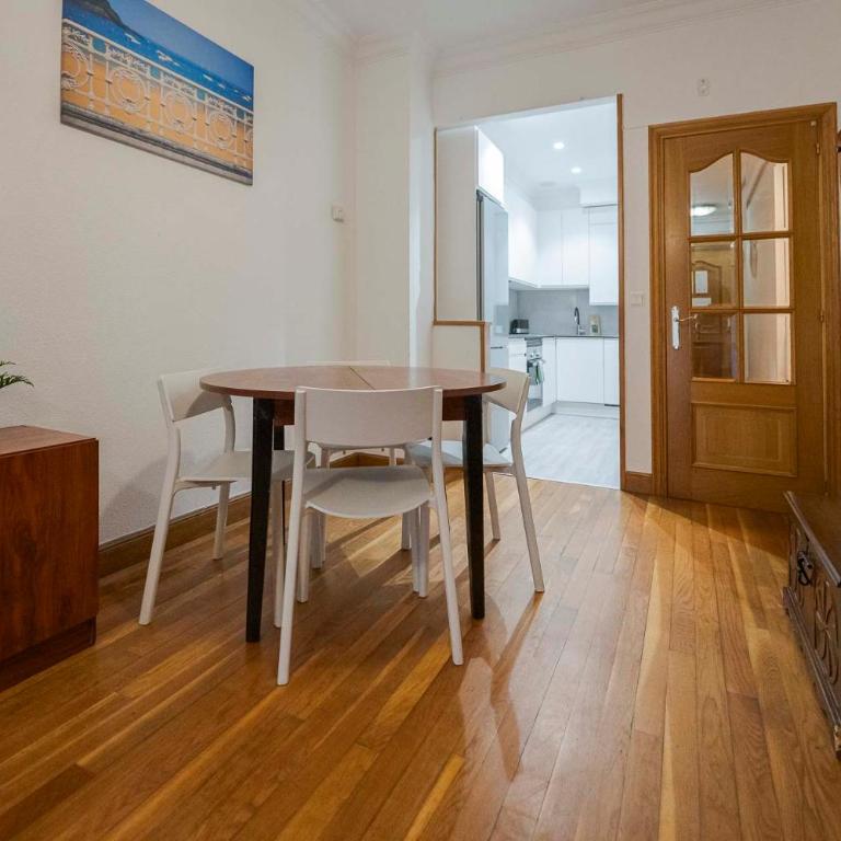 Apartamento agradable con balcón frente a la playa de La Concha - Marina 1 - Apartamento de 1 dormitorio - 12
