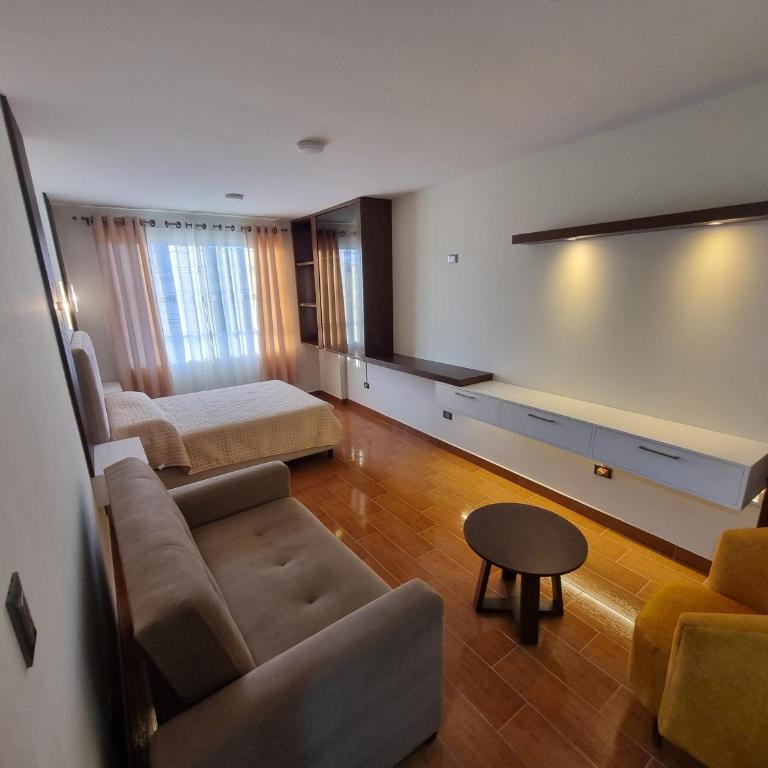 Hogar Ambar - Two-Bedroom House - 1
