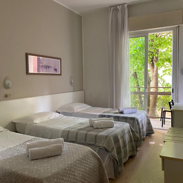 Hotel Tiziana - Camera Tripla - 6