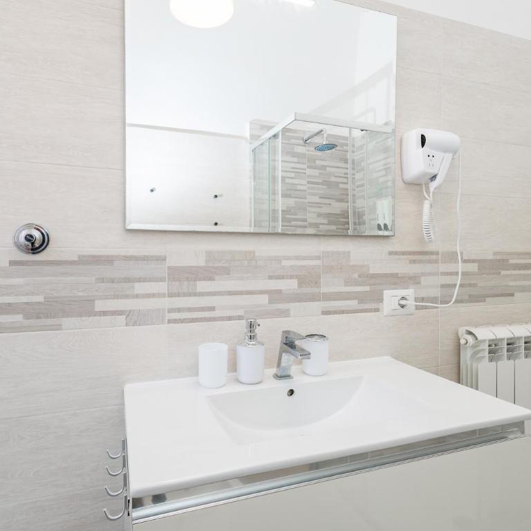Ciupi Home Roma - Apartment - 9