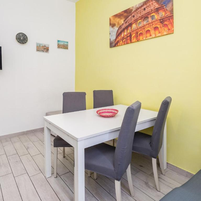 Ciupi Home Roma - Apartment - 17