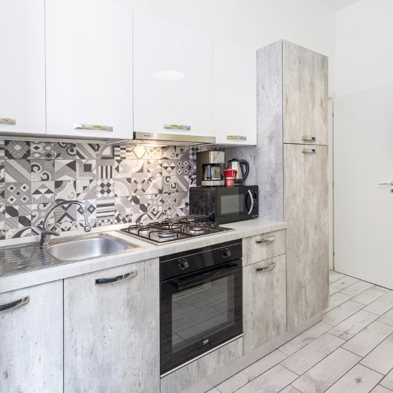 Ciupi Home Roma - Apartment - 19