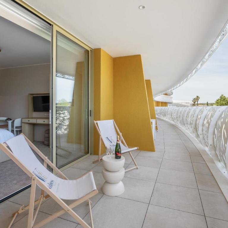 Vibes Resort Brand-new studio with rooftop pool Naturist Village - Appartamento - 7