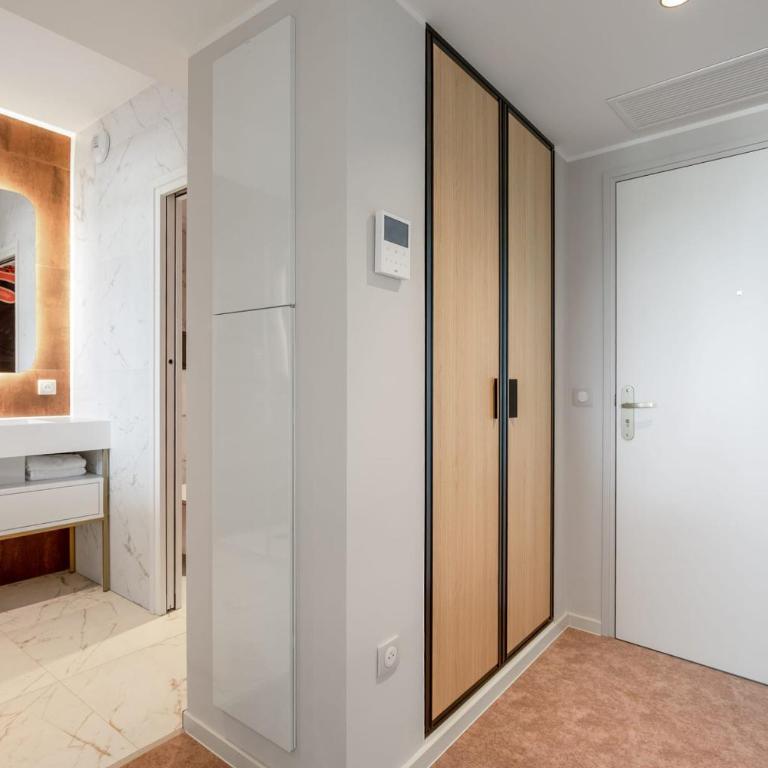 Vibes Resort Brand-new studio with rooftop pool Naturist Village - Appartamento - 11