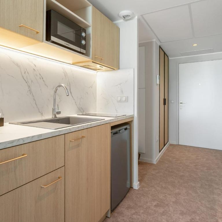 Vibes Resort Brand-new studio with rooftop pool Naturist Village - Appartamento - 15