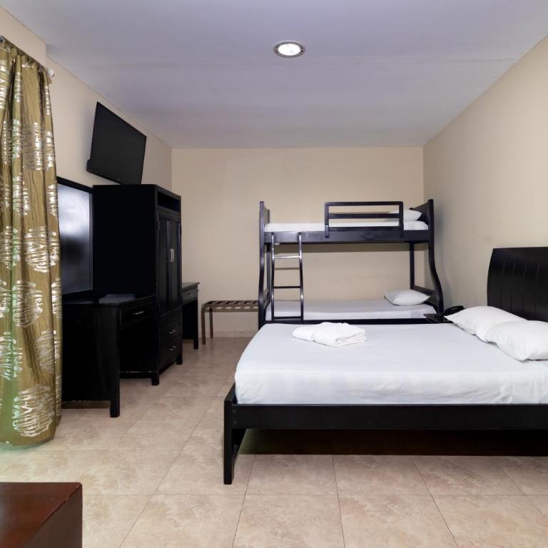 Hotel Marvento II - Triple Room - 3