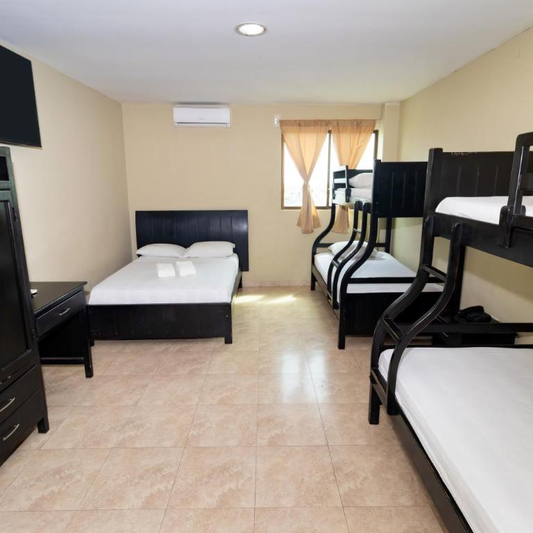 Hotel Marvento II - Standard Family Room - 3