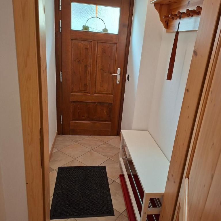 Casa Brenta Mavignola 3 bedrooms Alpine charm - Three-Bedroom Apartment with Mountain View - 20