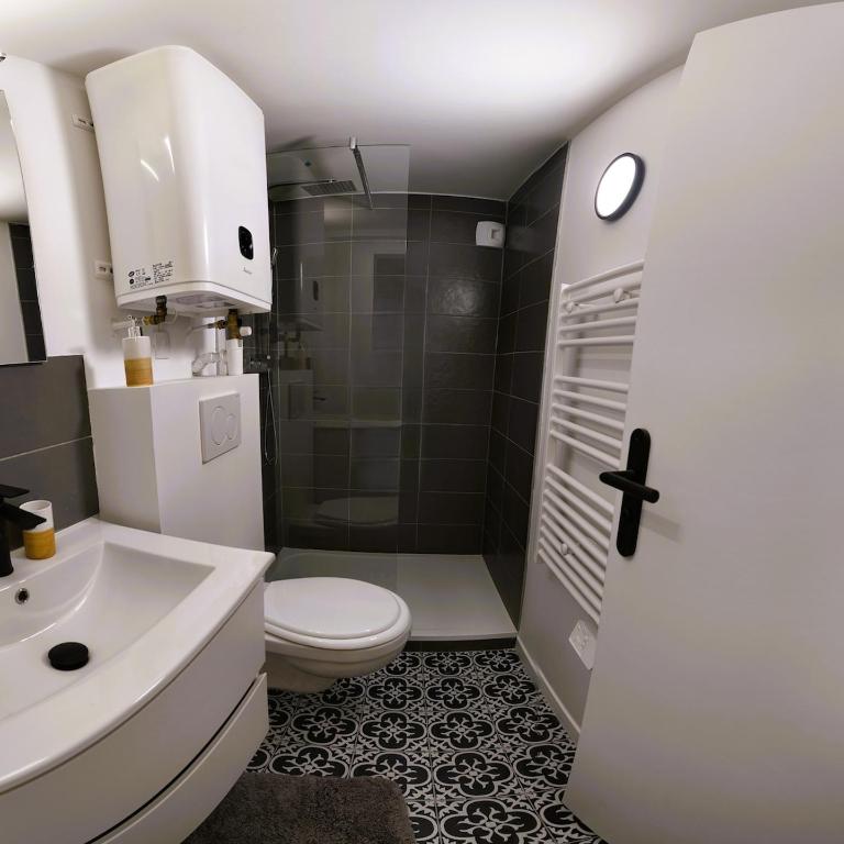 Le studio du square, au coeur de la ville - Appartement 1 Chambre - 4