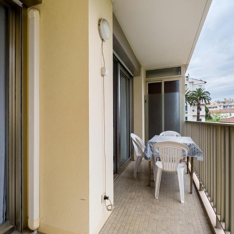 Juan les pins centre Le France 3 P - Appartement 2 Chambres Deluxe - Vue sur Océan - 20