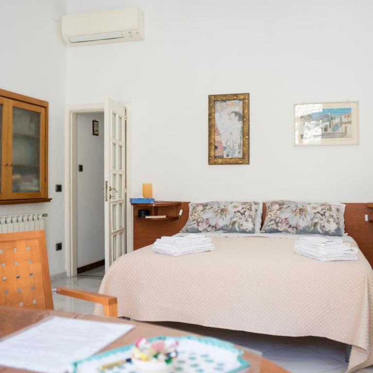 Piano Rooms B&B - Camera Matrimoniale Deluxe con Balcone - 1