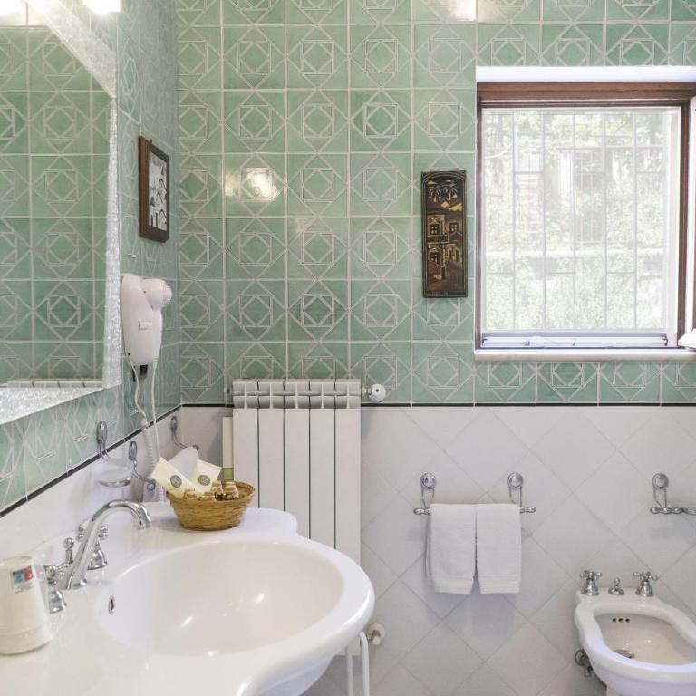 Piano Rooms B&B - Camera Matrimoniale Deluxe con Balcone - 7