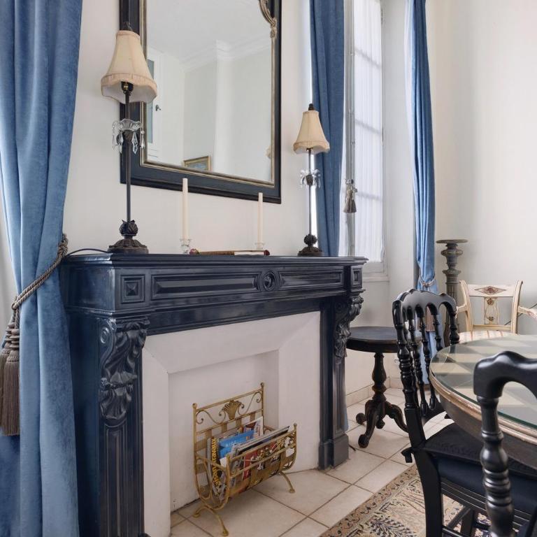 Vieil Antibes 2P Clémenceau - Two-Bedroom Deluxe Apartment with Garden View - 4