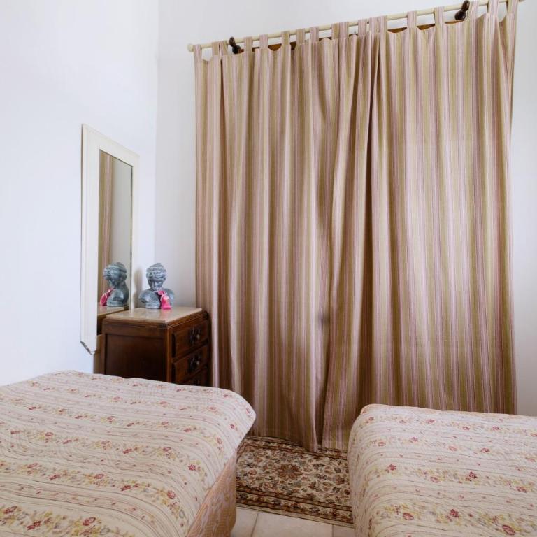 Vieil Antibes 2P Clémenceau - Two-Bedroom Deluxe Apartment with Garden View - 19