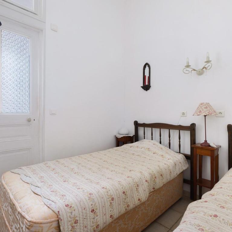 Vieil Antibes 2P Clémenceau - Two-Bedroom Deluxe Apartment with Garden View - 18