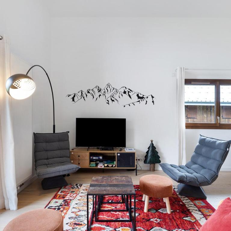 Les 3 Marmottes - centre Samoëns - Three-Bedroom Premium Apartment with Balcony - 6