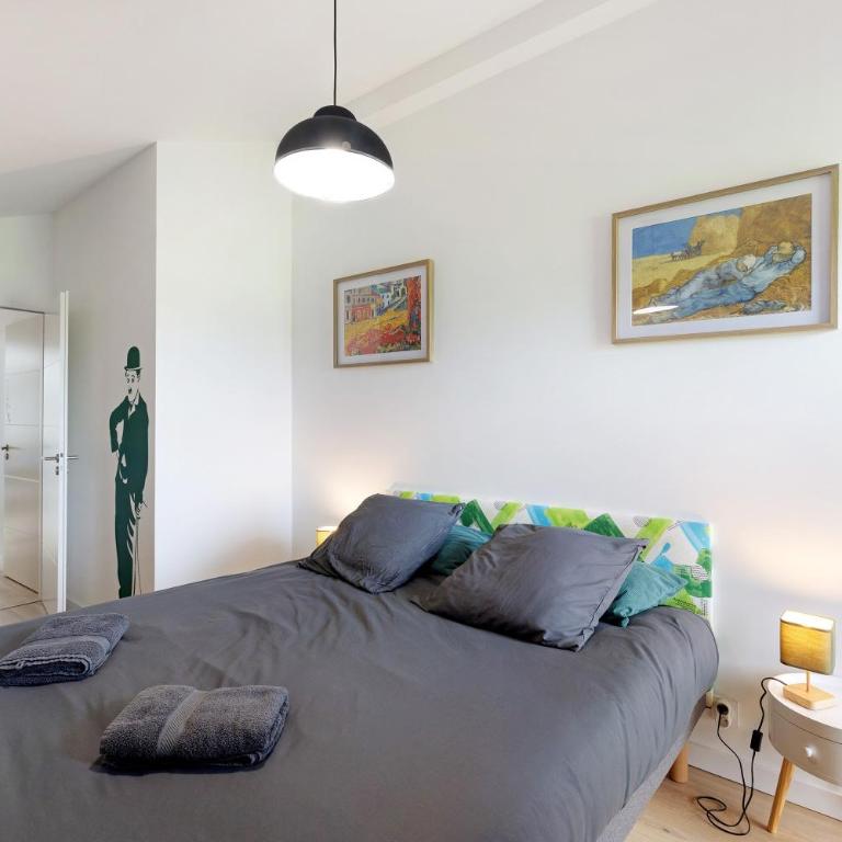 Les 3 Marmottes - centre Samoëns - Three-Bedroom Premium Apartment with Balcony - 20