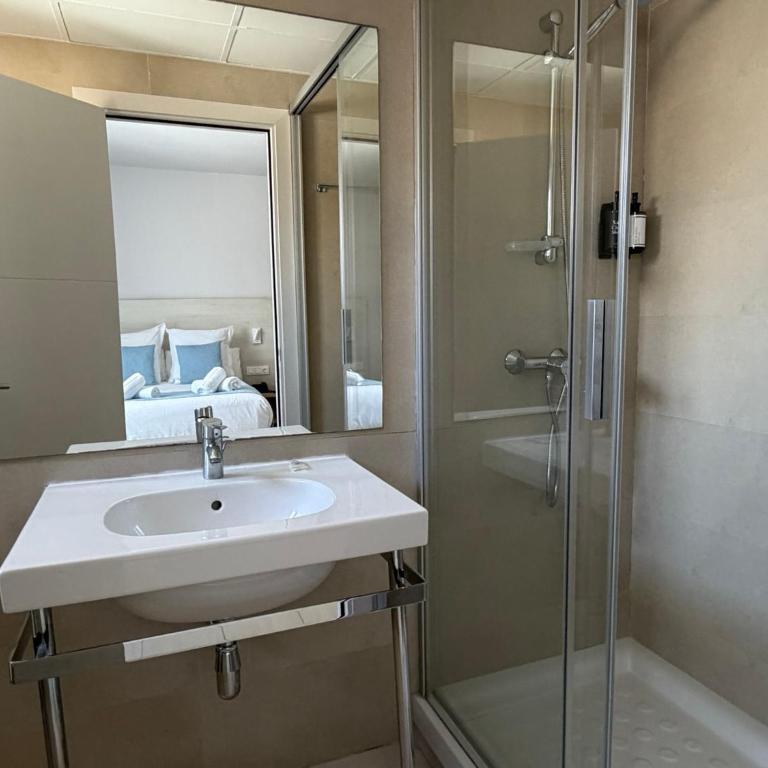 Hotel Excelsior - Habitación Doble con balcón y cama supletoria - 6
