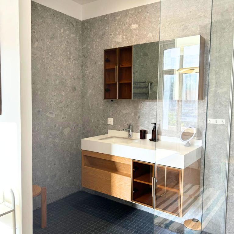 L'Auberge Maillochon- 6 personnes- 3 chambres- Poitiers Gare - Maison 3 Chambres - 32