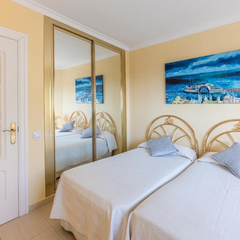 Waterfront marina with ocean and harbor views - Apartamento de 1 dormitorio - 21