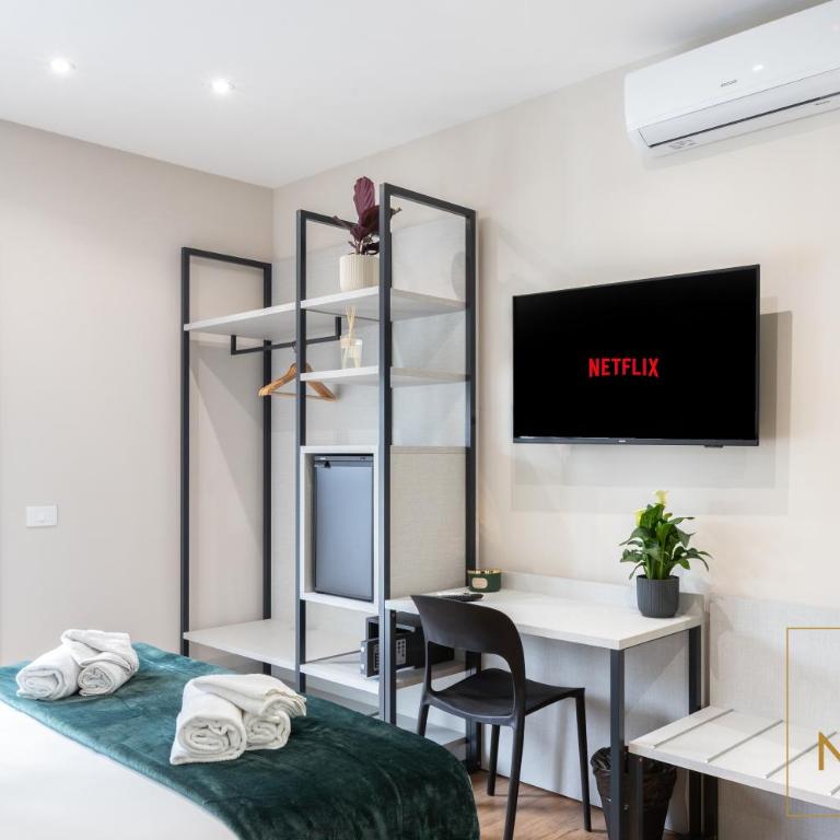 Nina Rooms Guesthouse - Seaview, luxury design, private patio, A-C - Camera Queen - 4
