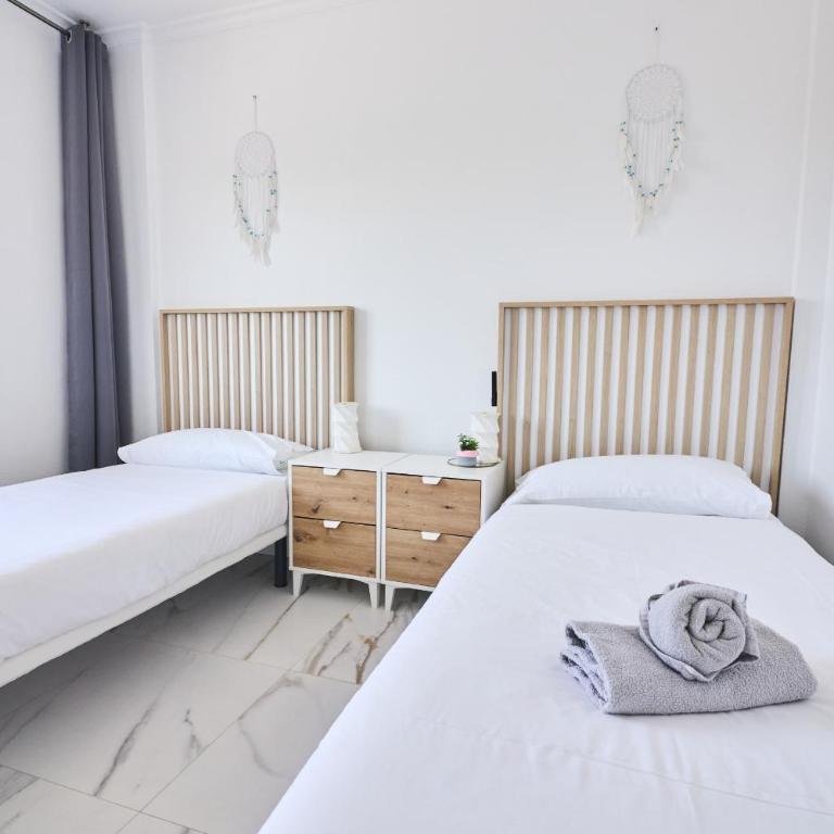 081 Design Style- Alicante Holiday - Bungalow Superior - 14